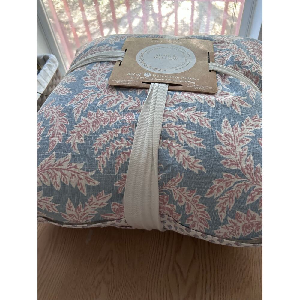 New Bundle of 2 Moss & Willow Light Blue/Pink Cotton Pillows 20”x20” - Picture 6 of 12